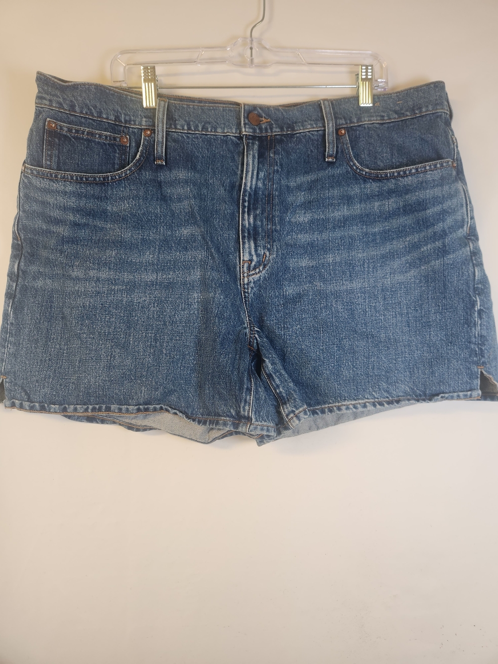 Madewell Medium Blue Denim Relaxed Mid Length 33 Shorts